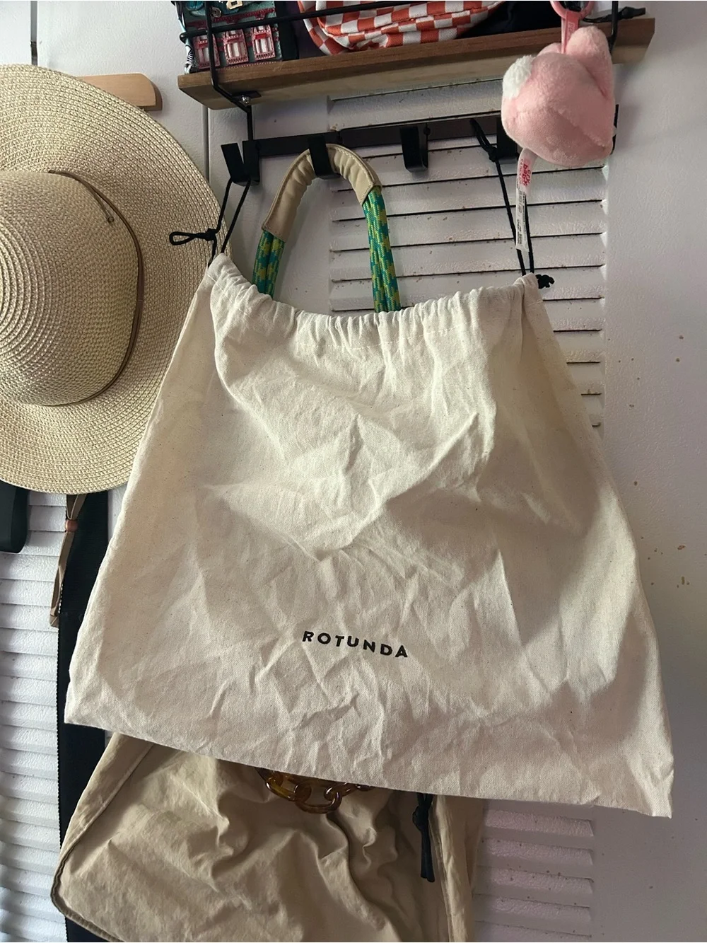 Rotunda | Sant Hobo Bag in Beige